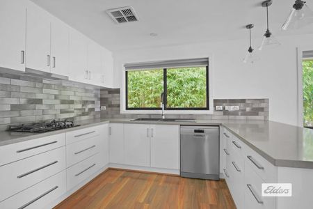 Well presented home close to town - Photo 5