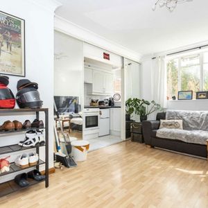 Upper Richmond Road, SW15, London - Photo 2