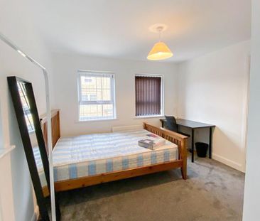 5 bedroom detached house to rent - Photo 5