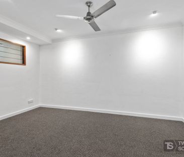 68 Summerhill Drive, Mooroobool - Photo 3