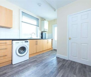Charlton Street, Maidstone, ME16 - Photo 2