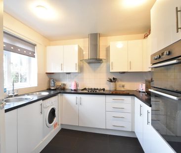 Julian Hill, Weybridge, KT13 - Photo 5