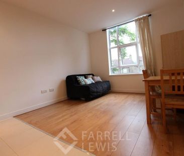 Studio to rent - Photo 2