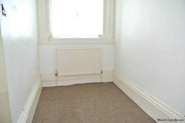 1 bedroom property to rent in Blackpool - Photo 1