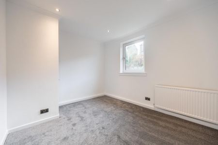 2 bedroom semi-detached house to rent - Photo 4