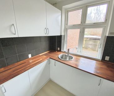Stationsvej 39, st. th., 9400 Nørresundby - Photo 3