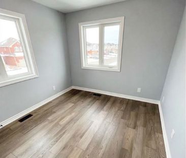 For Lease - 147 Sun King Crescent, Barrie, Ontario - Photo 3