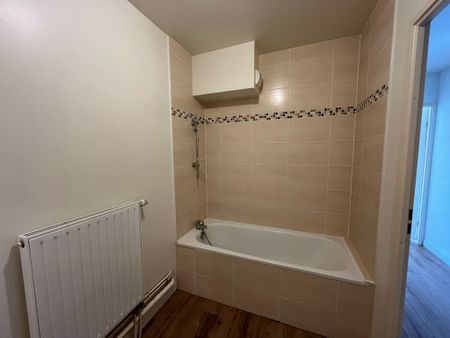 Appartement 2 pieces - proche centre ville - Photo 5