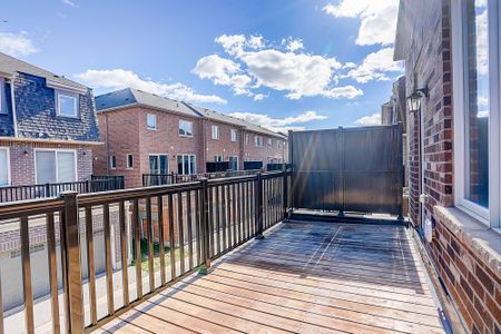 For Lease - 3353 Carding Mill Trail, Oakville, Ontario - Photo 5