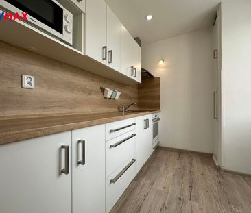 Pronájem bytu 2+1 v osobním vlastnictví 45 m², Žatec - Photo 3