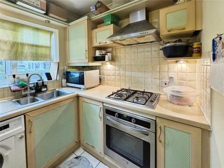 2 bedroom apartment to rent - Photo 5