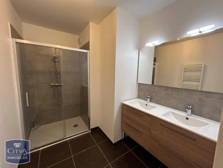 Appartement à louer 3 pièces 61.7m² - Photo 3