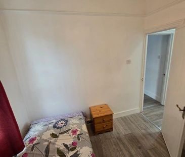2 bedroom house share to rent - Photo 3