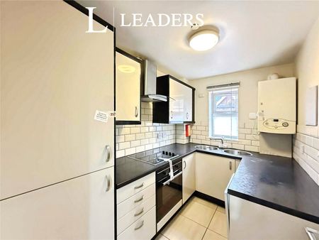 2 bedroom apartment to rent Manor Road, Bournemouth, Dorset, BH1 - Photo 4