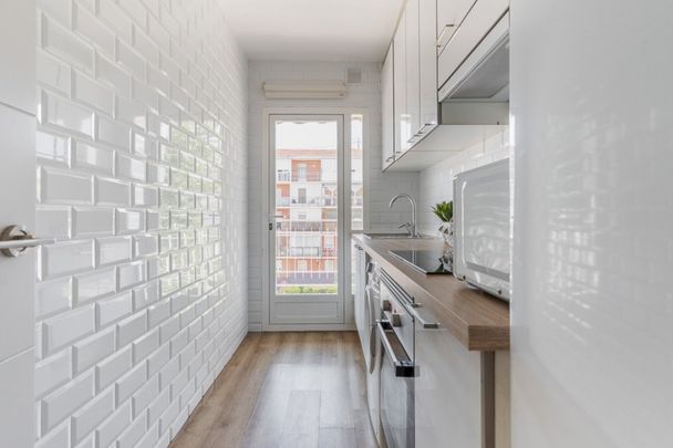 Spacious room in Vicálvaro - Photo 1