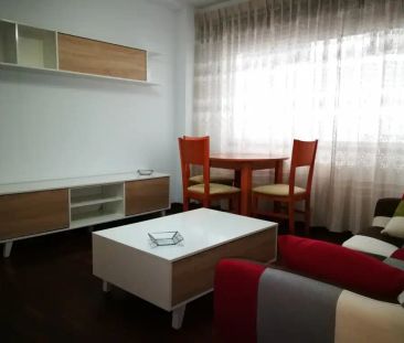 Piso de alquiler en Avenida de Vilagarcía, 13, Ensanche - Sar - Photo 1