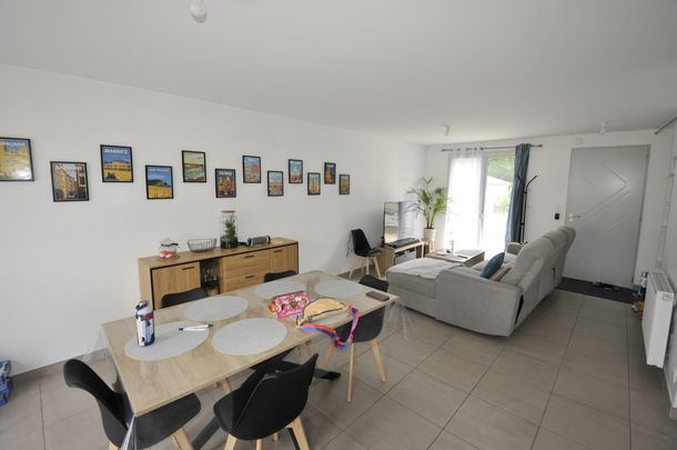Location Maison 4 pièces 86m² FEYTIAT 87220 - Photo 1