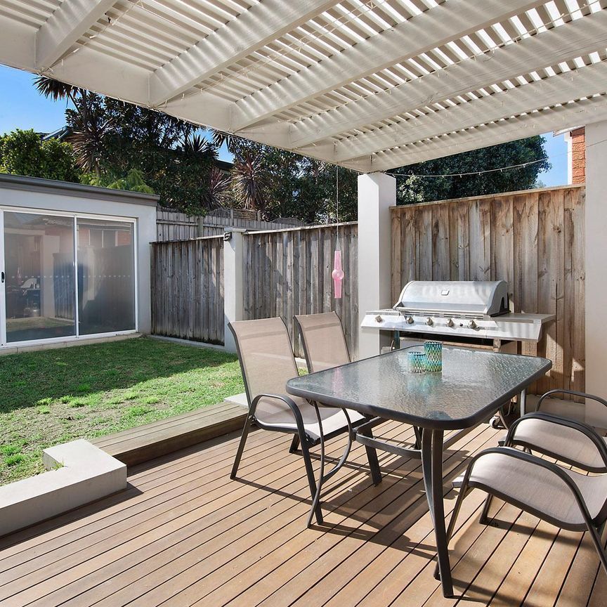 43 Grove Street, St Peters NSW 2044 - House For Rent | Domain - Photo 1