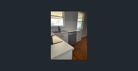 Cute, Charming property located in South Dubbo - Photo 5