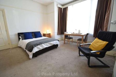 Students - Huge Rooms Available! York Road, Southend On Sea, SS1 - Photo 4