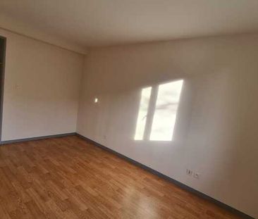 Location Appartement 2 pièces 43m² ORLEANS 45000 - Photo 3