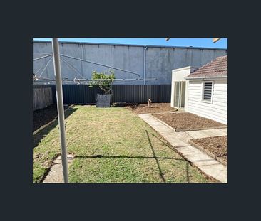 Lovely 3 bedroom home - Photo 3