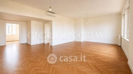 Appartamento in Affitto in Piazza Sei Febbraio 14 a Milano - Photo 2