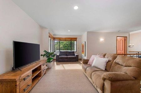 Mediterranean-style house for rent in Port Macquarie - Photo 4