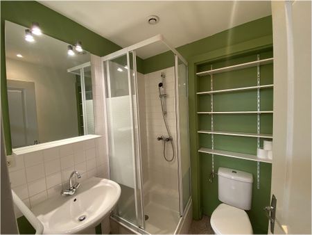 1 pièce meublée Centre ville – - Photo 2