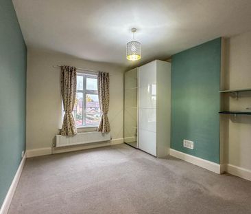 4 bedroom detached house to rent - Photo 4