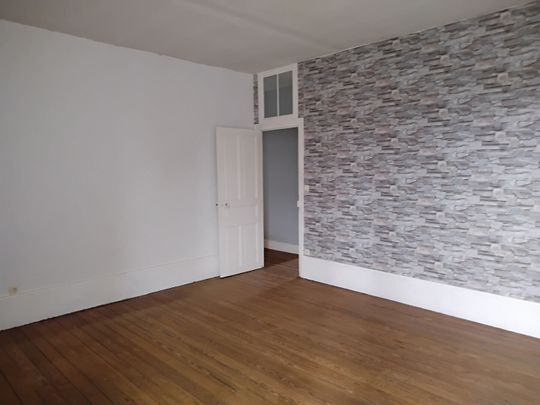 Vaste appartement 100 m² centre ville AUTUN - Photo 1