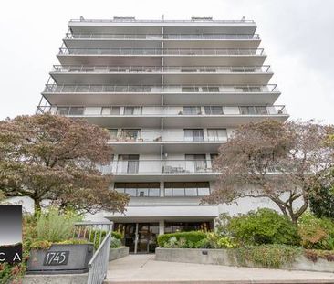 (ORCA-REF#301-1745E)*Bright & Spacious 2-Bed Corner Unit in Ambleside* - Photo 4