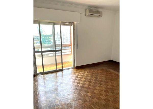 Apartamento T3 em Lisboa