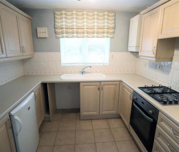2 bedroom end of terrace house to rent - Photo 4