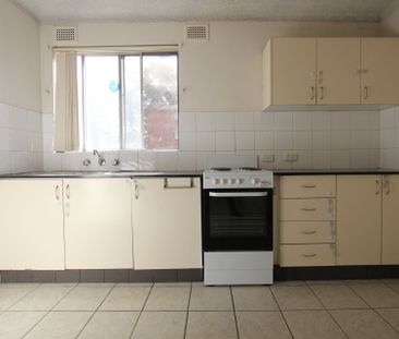 Tiles and Timber Flooring throughout - Photo 4