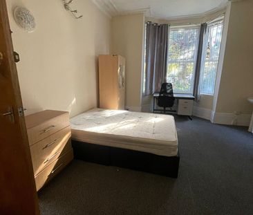 Room in a Shared House, Hyde Park Road, LS6 - Photo 5