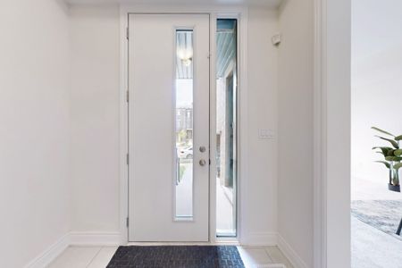 For Lease - 6 Marvin Avenue, Oakville, Ontario - Photo 2