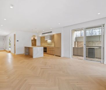 Brand New, Designer Luxury 3-4 Bedroom, 3 Bathroom, 2 Car Basement ... - Photo 4