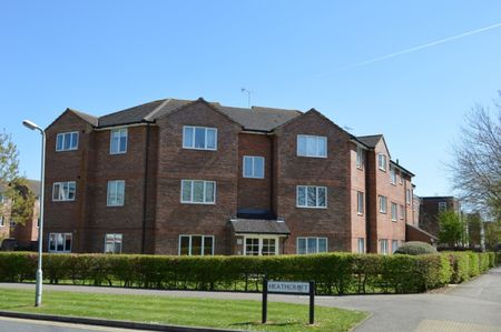 2 bedroom Apartment - HEATHCROFT, WELWYN GARDEN CITY - Photo 5