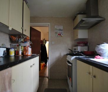 5 bedroom terraced house to rent - Photo 1