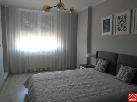Apartament de lux, in bloc nou, zona Polivalenta! - Fotografie 3