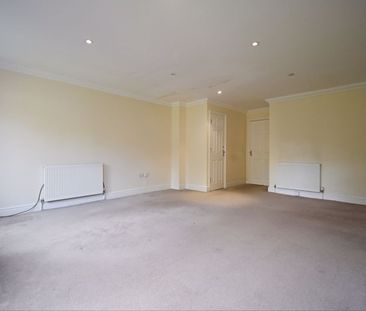 Reading Road, Basingstoke - Photo 3