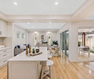 Hidden Treasure in Mount Lofty - Photo 1