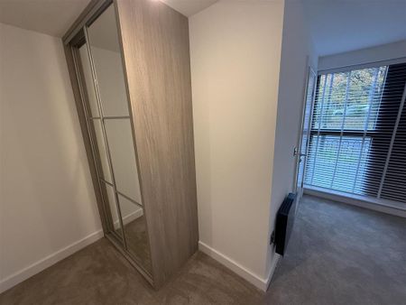 3 bedroom apartment to rent - Photo 4