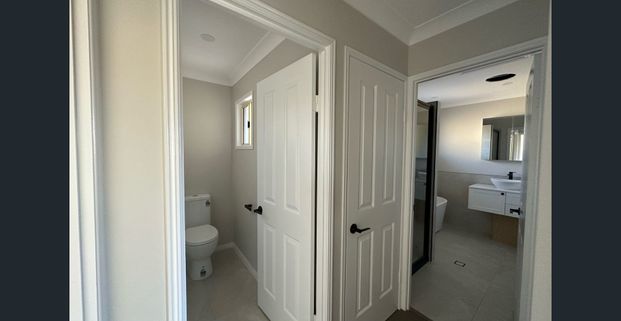 GATED COMMUNITY! PRIVATE AND SECURE! A GREAT LIFESTYLE AWAITS! - Photo 1