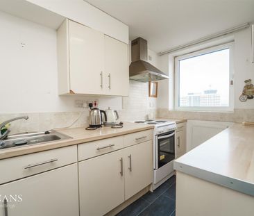 Spruce Court, Salford - Photo 5