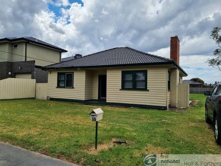 15 Rutherglen Street, Noble Park - Photo 3