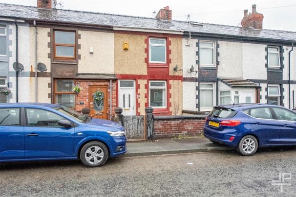 2 bedroom terraced house to rent - Photo 1