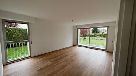 Location Appartement 3 pièces 74m² - Photo 2