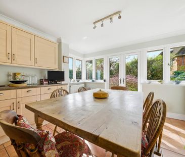 4 bedroom detached house to rent - Photo 3